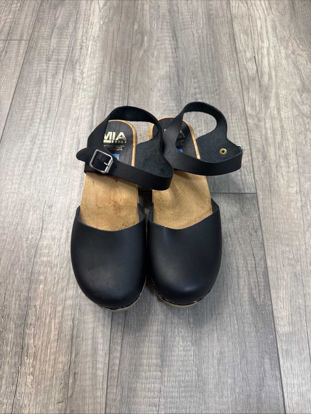 MIA Black Closed-Toe Slingback Clogs with Buckle Strap